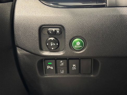 Used 2019 Honda Pilot Touring image 37
