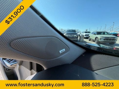 Used 2023 Cadillac XT4 Luxury w/ Cold Weather Package image 13