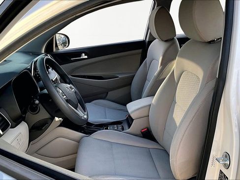 Used 2019 Hyundai Tucson SE image 17