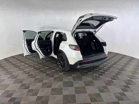 Certified 2025 Honda HR-V Sport image 20