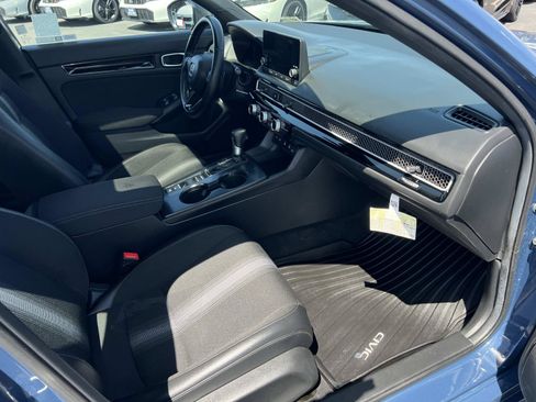Certified 2025 Honda Civic Sport image 27