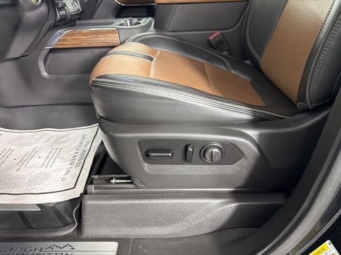 Used 2021 Chevrolet Silverado 1500 High Country image 17