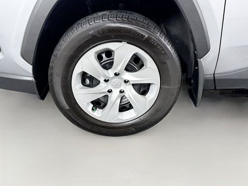 Used 2025 Toyota RAV4 LE AWD/4WD image 51
