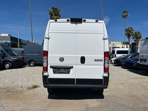 Used 2024 RAM ProMaster 2500 w/ Safety Group image 8