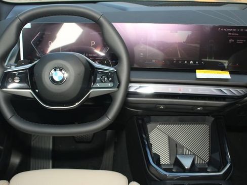 Used 2026 BMW X3 xDrive30 w/ Convenience Package image 17