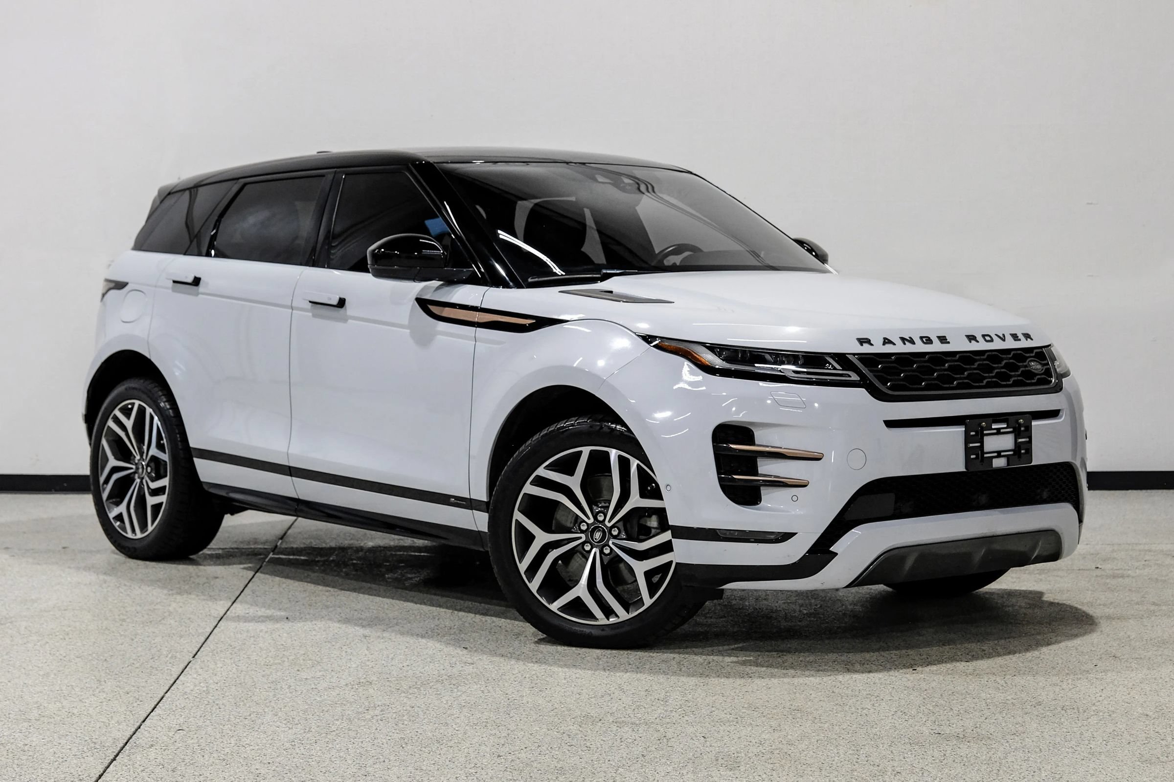 Used 2020 Land Rover Range Rover Evoque First Edition AWD/4WD image 4