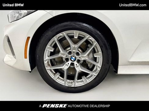 Used 2025 BMW 330i xDrive Sedan AWD/4WD image 9