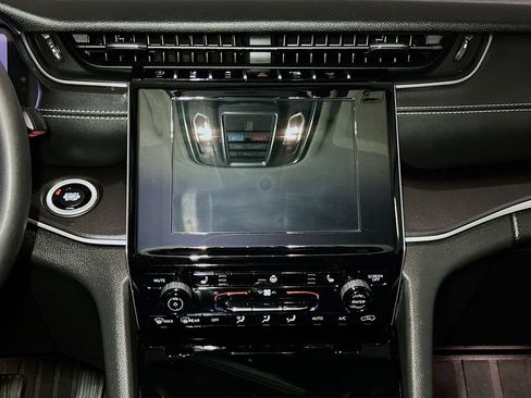 Used 2023 Jeep Grand Cherokee L Laredo w/ Luxury Tech Group I AWD/4WD image 30