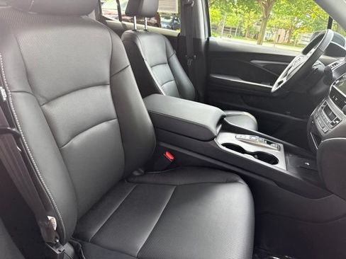 Used 2025 Honda Ridgeline RTL+ image 17