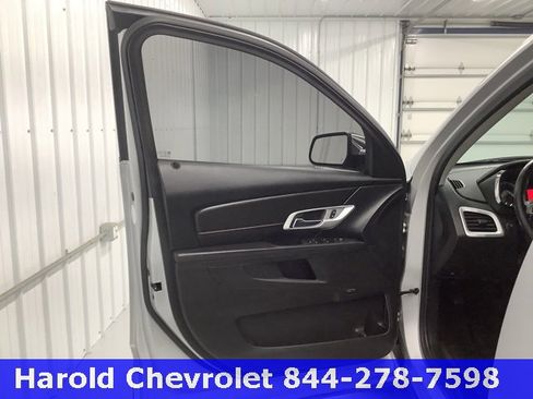 Used 2017 GMC Terrain SLT image 14