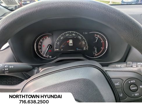 Used 2025 Toyota RAV4 XLE image 6