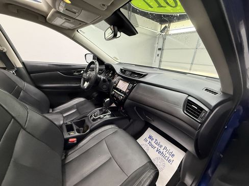 Used 2017 Nissan Rogue AWD image 24