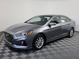 Used 2018 Hyundai Sonata SE image 1