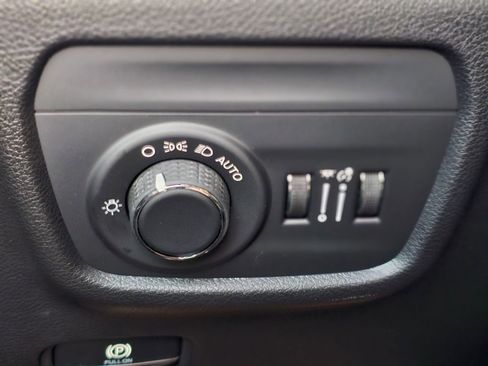 New 2026 Jeep Grand Cherokee Laredo image 18