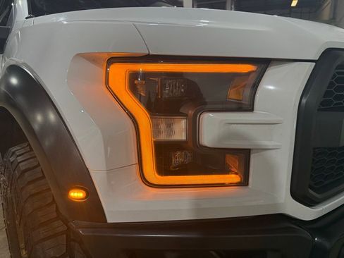 Used 2018 Ford F150 Raptor image 16