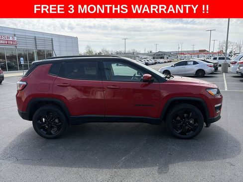 Used 2019 Jeep Compass Latitude AWD/4WD image 30