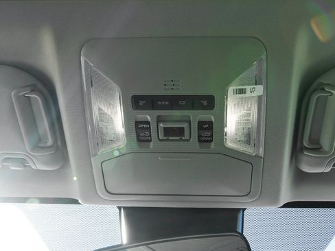 Certified 2025 Toyota RAV4 XLE w/ Convenience Package AWD/4WD image 31