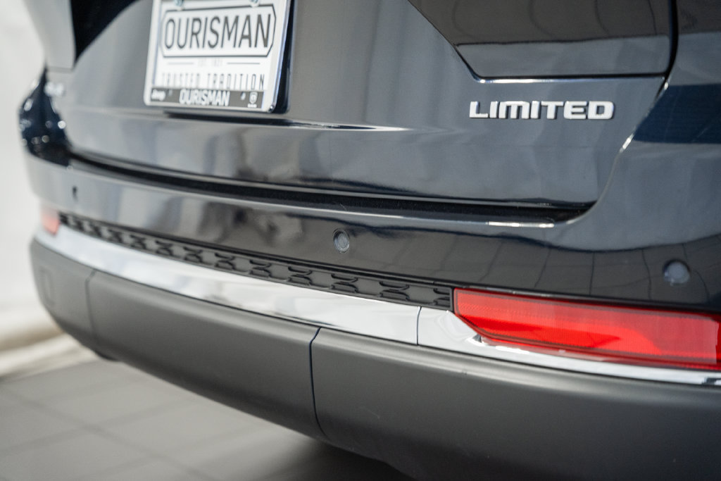 Certified 2023 Jeep Grand Cherokee Limited AWD/4WD image 7