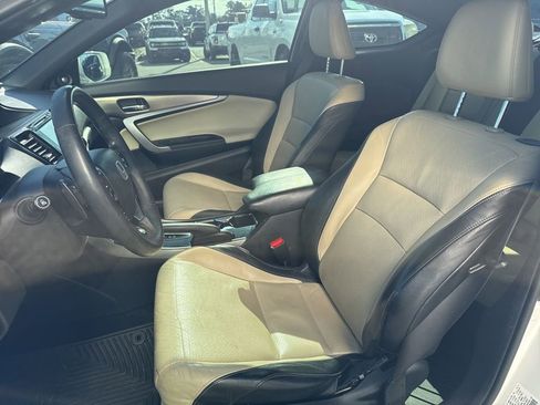 Used 2016 Honda Accord Touring image 10