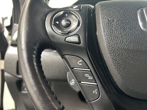 Used 2019 Honda Ridgeline RTL-E image 25