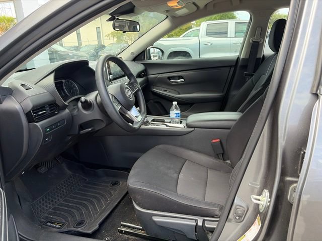 Used 2024 Nissan Sentra SV FWD image 5