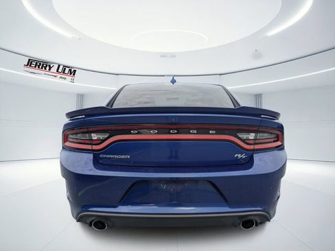 Used 2021 Dodge Charger R/T w/ Performance Handling Group RWD image 4