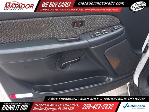 Used 2002 Chevrolet Avalanche 2WD image 9