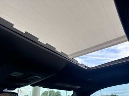 Used 2017 RAM 1500 Rebel w/ Luxury Group AWD/4WD image 16