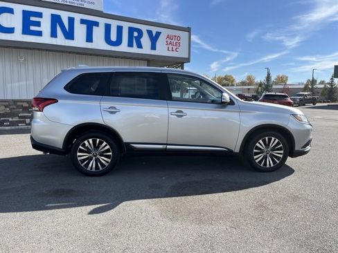 Used 2020 Mitsubishi Outlander SE image 20