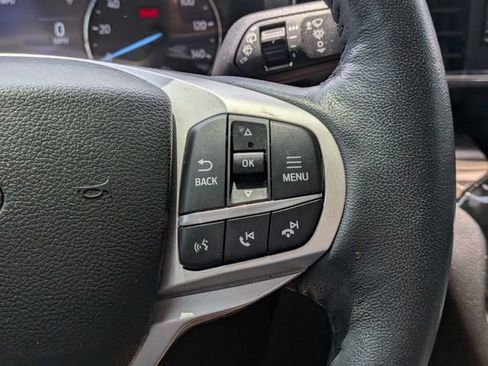 Used 2022 Ford Explorer Limited w/ Equipment Group 301A RWD image 24