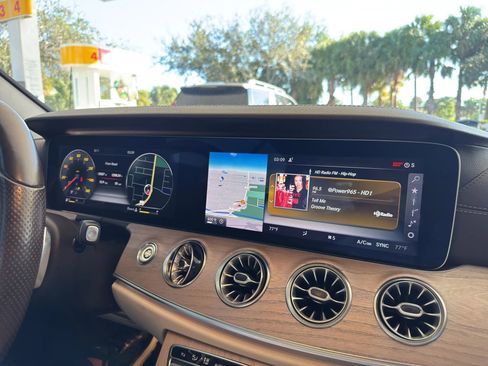 Used 2018 Mercedes-Benz E 400 Coupe image 38