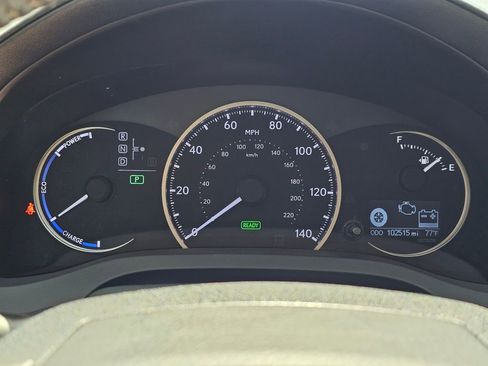 Used 2015 Lexus CT 200h FWD image 28