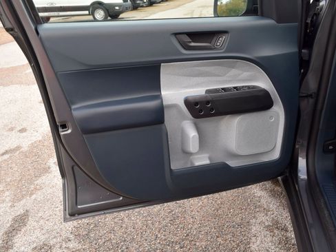 New 2026 Ford Maverick XLT image 19