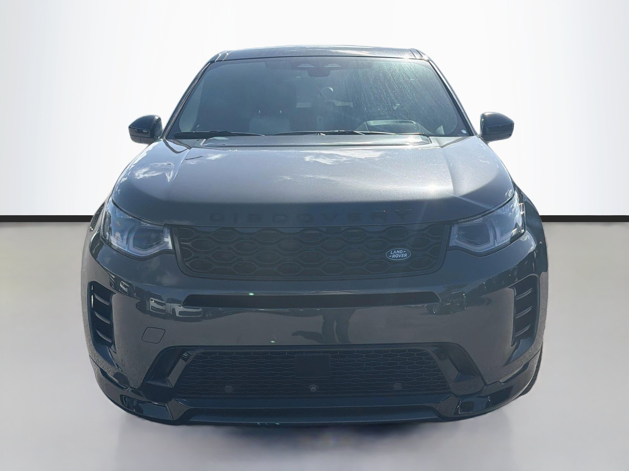Used 2025 Land Rover Discovery Sport Dynamic SE AWD/4WD image 8