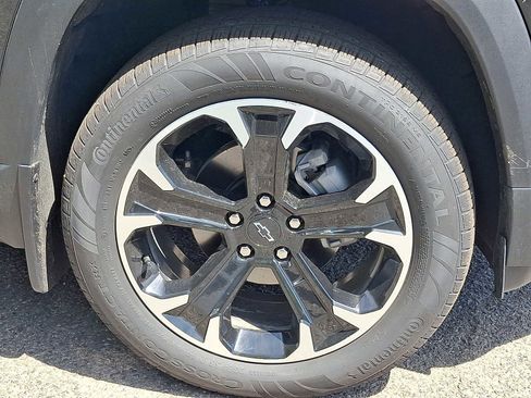 Used 2026 Chevrolet Equinox LT w/ Convenience Package II AWD/4WD image 9