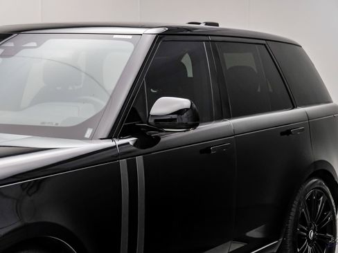 Used 2024 Land Rover Range Rover SE image 23