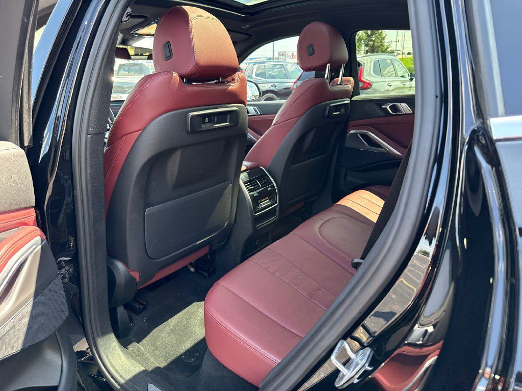 Used 2021 BMW X6 sDrive40i w/ Premium Package 2 RWD image 14
