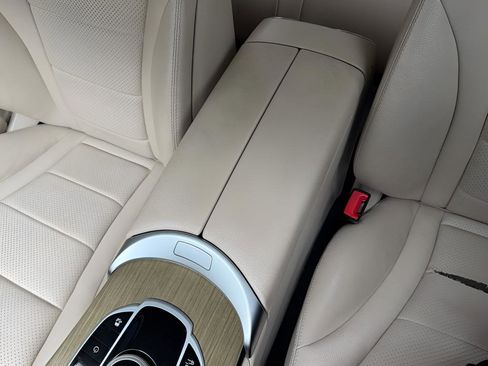 Used 2018 Mercedes-Benz GLC 350e 4MATIC image 45