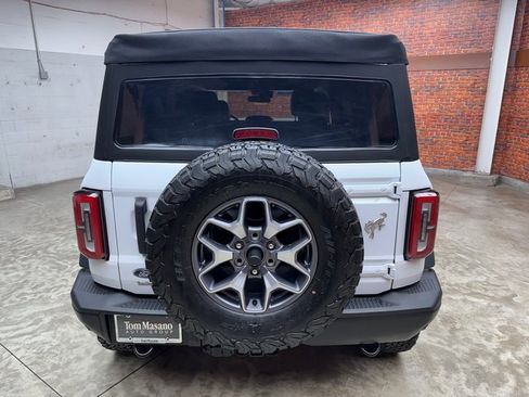 Used 2023 Ford Bronco Badlands image 4