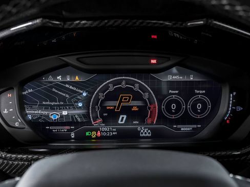 Used 2023 Lamborghini Urus Performante AWD/4WD image 17