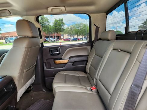 Used 2017 Chevrolet Silverado 1500 LTZ w/ Sport Package RWD image 12