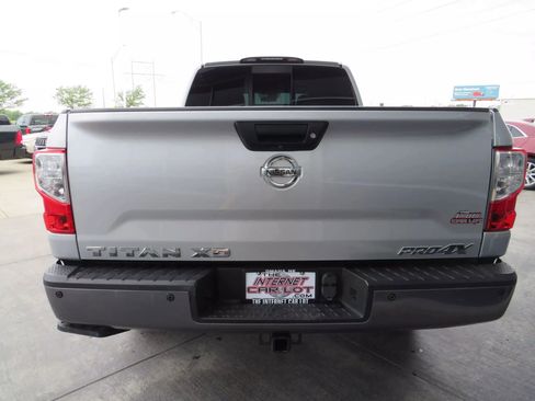 Used 2017 Nissan Titan PRO-4X image 6