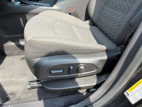 Used 2024 Chevrolet Equinox LT AWD/4WD image 16