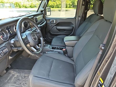 Used 2022 Jeep Wrangler Unlimited Sport AWD/4WD image 20