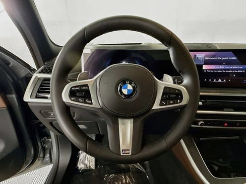 New 2026 BMW X5 xDrive40i w/ M Sport Package AWD/4WD image 11