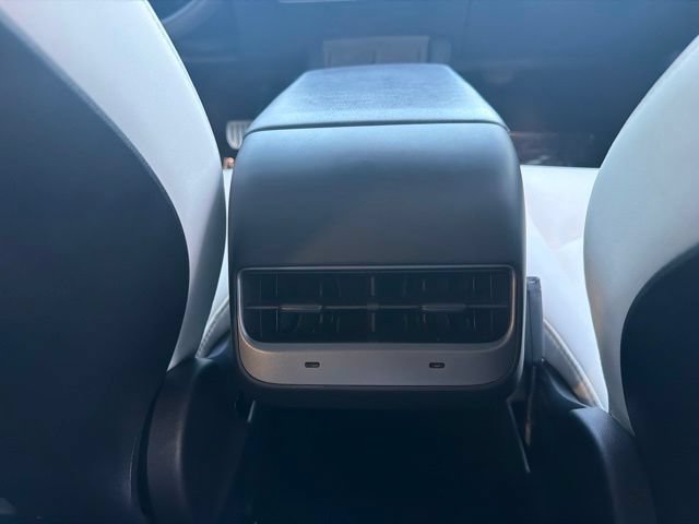 Used 2022 Tesla Model 3 Performance AWD/4WD image 15