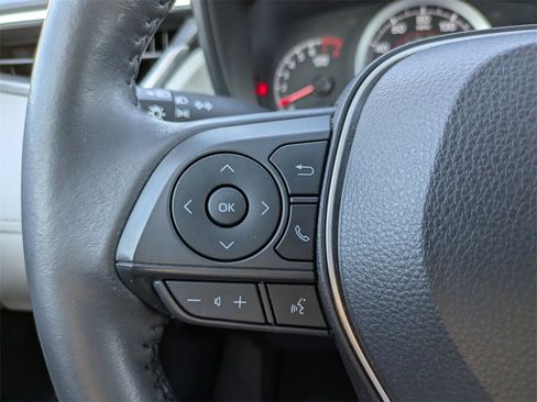 Used 2022 Toyota Corolla Cross LE image 21