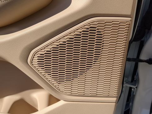 Used 2025 Jeep Grand Cherokee Limited w/ Trailer Tow Package image 48