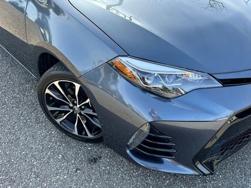 Used 2017 Toyota Corolla SE w/ SE Premium Package image 2