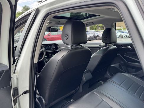 Used 2021 Volkswagen Jetta SE FWD image 28